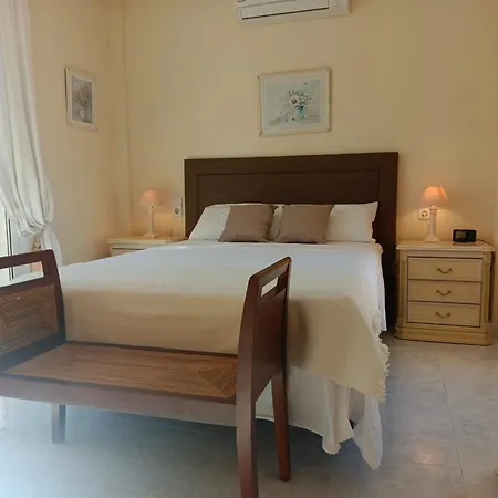 Charming In Private Urbanization Royal Interpark * Τορεβιέχα