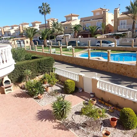 Prázdninový dům Charming In Private Urbanization Royal Interpark Torrevieja